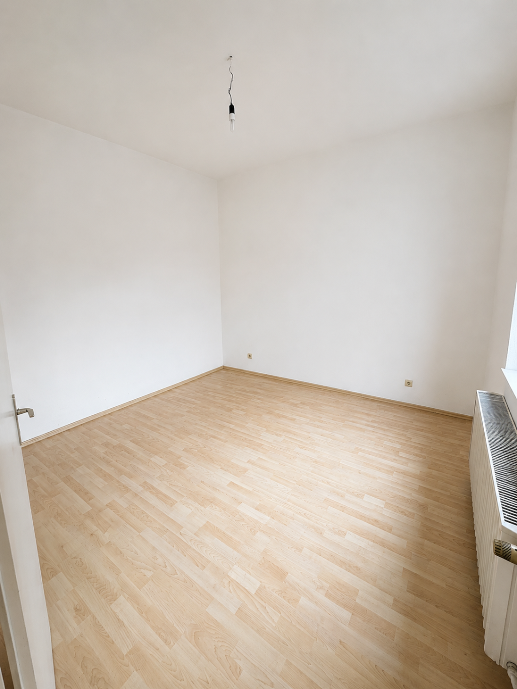 ⭐ Charmante 2-Zimmer-Wohnung | Große Wohnküche & Schlafzimmer | Altbau-Flair | Frankenberger Viertel ❤️ /// ⭐ Charming 2-Room Apartment | Spacious Eat-In Kitchen & Bedroom | Historic Character | Prime Location ❤️ – 52066 Aachen Aachen – Vorschaubild 2