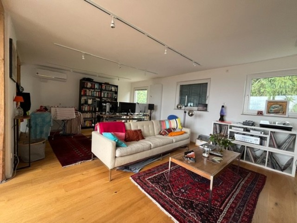 2 Zimmer Wohnung, möbliert, DG mit Terasse – Röckenwiesenstr. 26, 70197 Stuttgart West – Vorschaubild 6