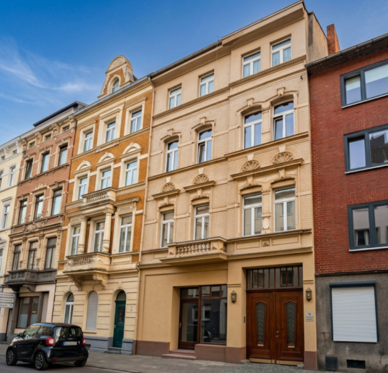 ⭐ Charmante 2-Zimmer-Wohnung | Große Wohnküche & Schlafzimmer | Altbau-Flair | Frankenberger Viertel ❤️ /// ⭐ Charming 2-Room Apartment | Spacious Eat-In Kitchen & Bedroom | Historic Character | Prime Location ❤️ – 52066 Aachen Aachen – Bild 1 von 8