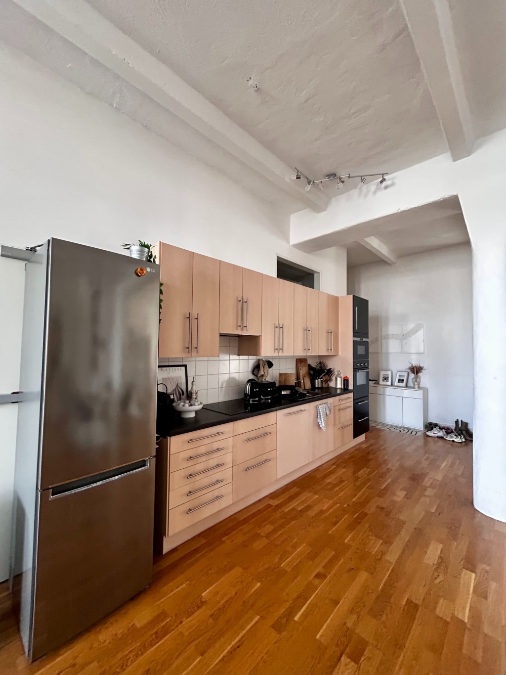 LOFT (Flexible Mietdauer): Lichtdurchflutetes Fabrik-Loft im Prenzlauer Berg; 3,6m Decken, Kamin & All-Inclusive – Schönhauser Allee 74, 10437 Berlin Prenzlauer Berg – Vorschaubild 10