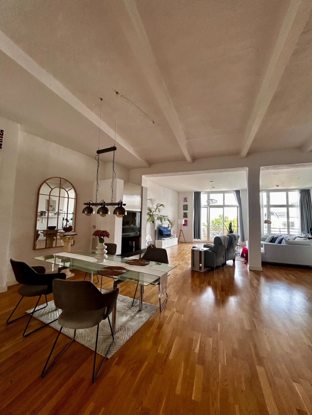 LOFT (Flexible Mietdauer): Lichtdurchflutetes Fabrik-Loft im Prenzlauer Berg; 3,6m Decken, Kamin & All-Inclusive – Schönhauser Allee 74, 10437 Berlin Prenzlauer Berg – Vorschaubild 5
