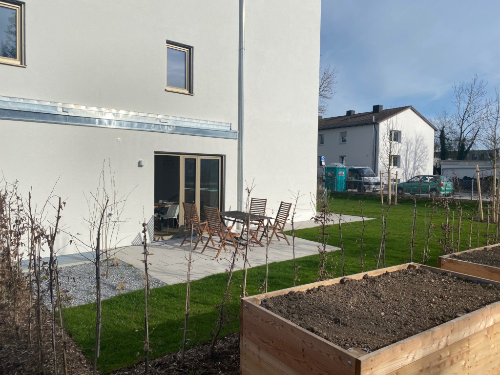 WG-Zimmer Ramersdorf-Perlach Ottobrunnerstr. 102 - Terrace dining