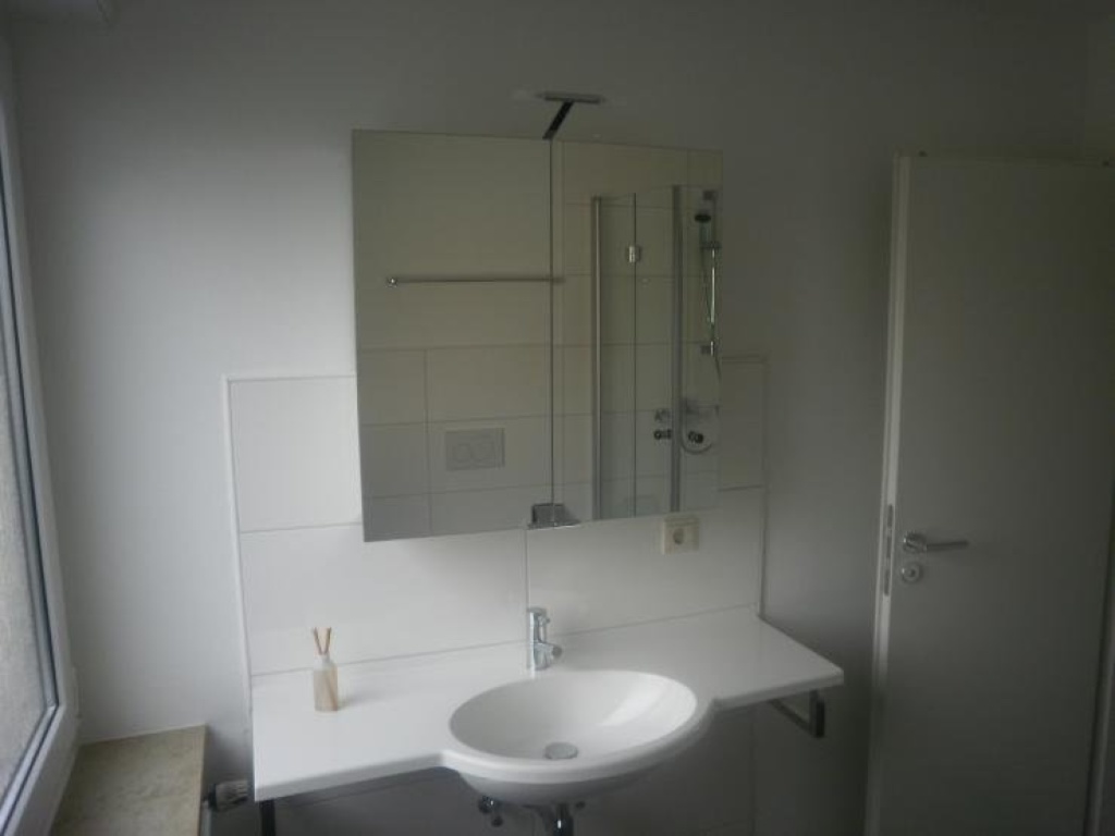 Lange, Sehr große, geräumige, möblierte 1-Zimmer-Wohnung – Wilhelm-Weber-Straße, 37073 Göttingen Oststadt – Vorschaubild 3