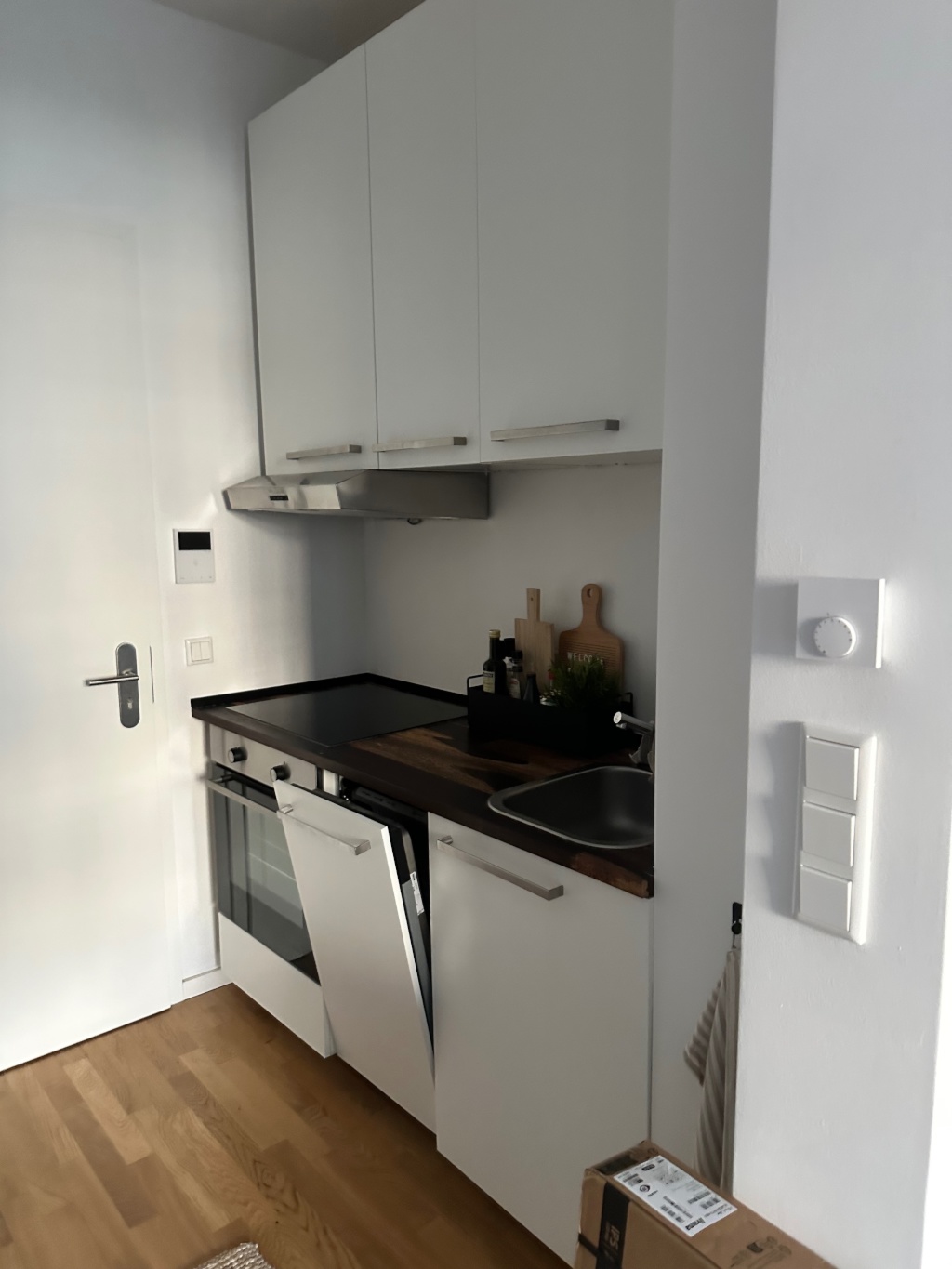 Subletting flat 1 Year – Mainzer Straße, 12053 Berlin Neukölln – Vorschaubild 3