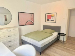 Ad image: Rather Straße, Düsseldorf