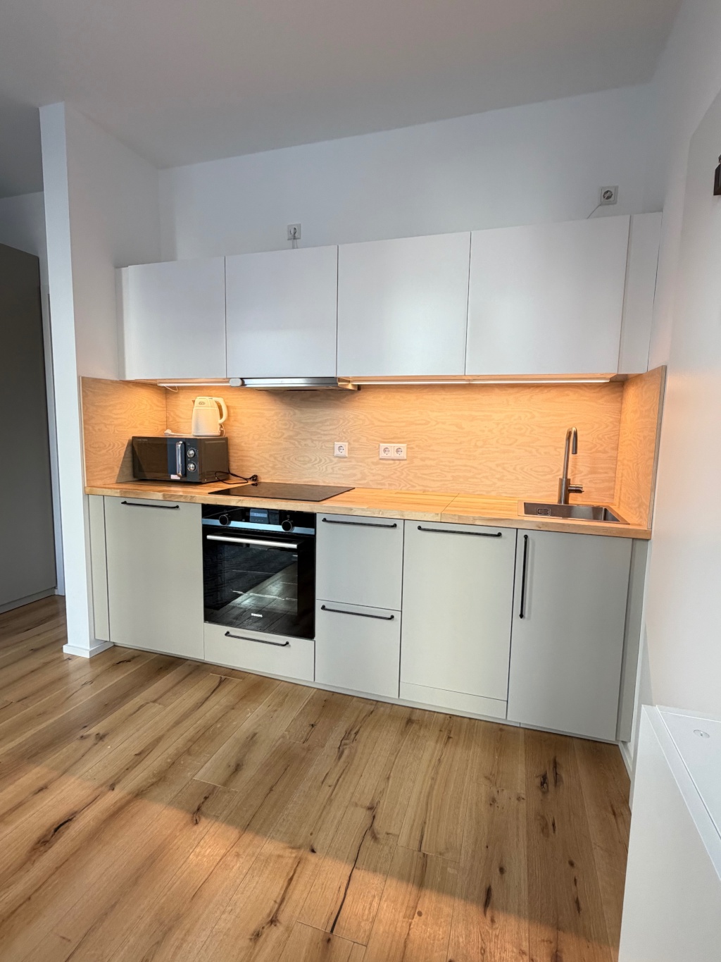 Neu Modern All-inclusive Voll-möbliert Top-Lage Wohnung! Wohnen im Park, nahe Bildungscampus & IPAI – Lucy-Hillebrand-Straße, 74076 Heilbronn Heilbronn – Vorschaubild 3