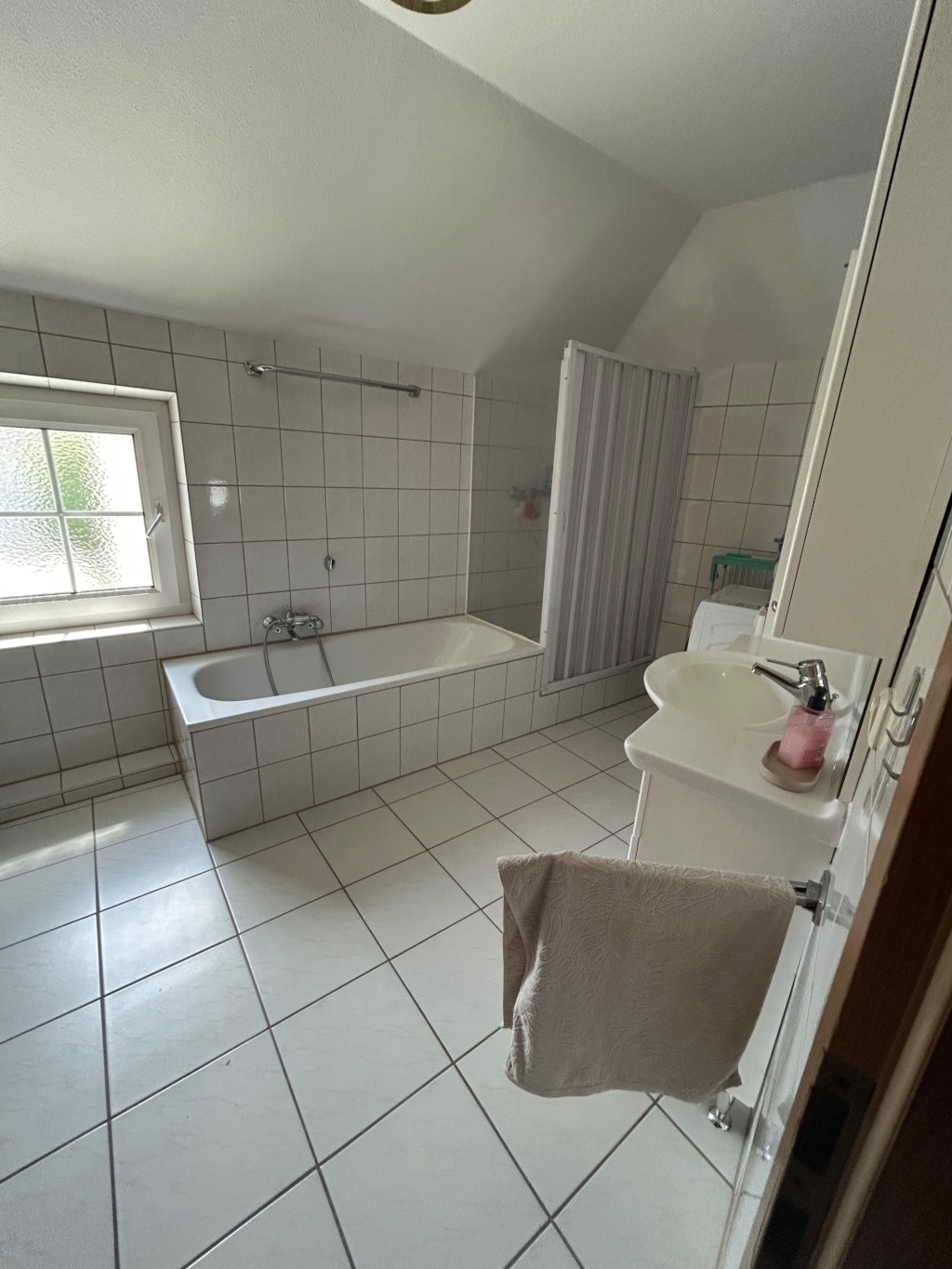 1-Zimmer-Wohnung-Augsburg-Untermiete – Pfarrhausstraße 5a, 86154 Augsburg Oberhausen – Vorschaubild 7