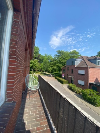 Ad image: 3 Zimmer Frei, Moderne Studenten-WG in bester zentraler Lage in Emden