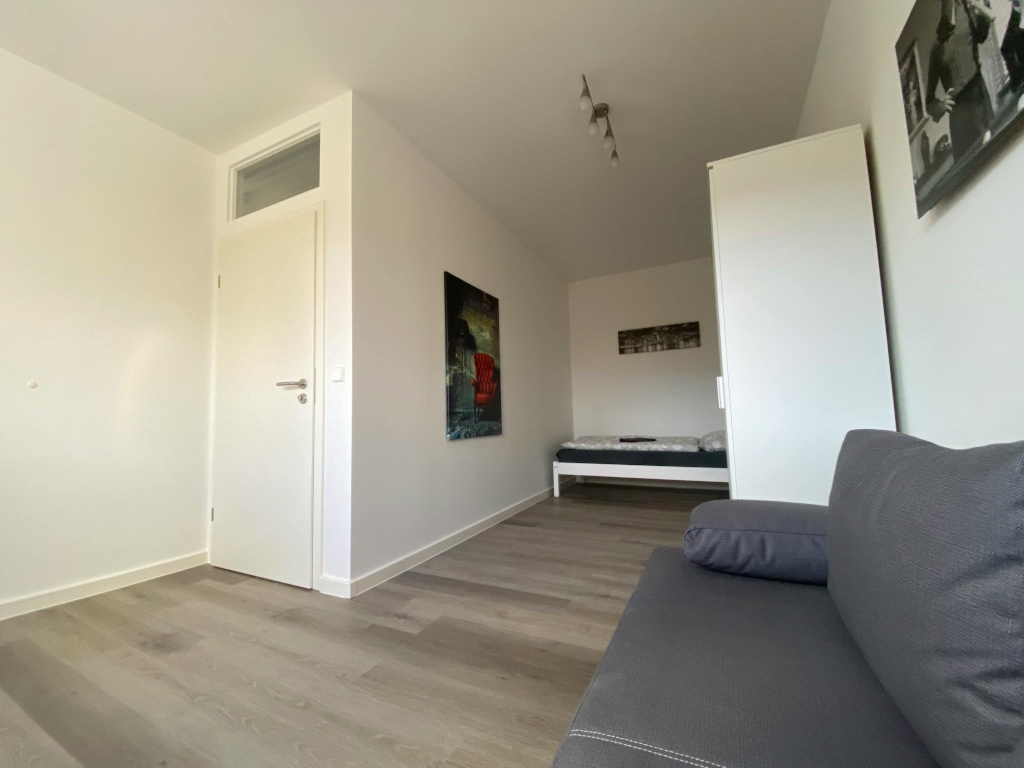 Kröpeliner Straße, Berlin – Kröpeliner Straße, 13059 Berlin – Vorschaubild 4