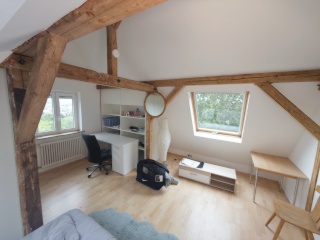 Imagen del anuncio: WG mit Wohnzimmer, Garten, Terrasse, Parkplätzen, Aussicht in Reutlingens bester Lage. Für Studenten