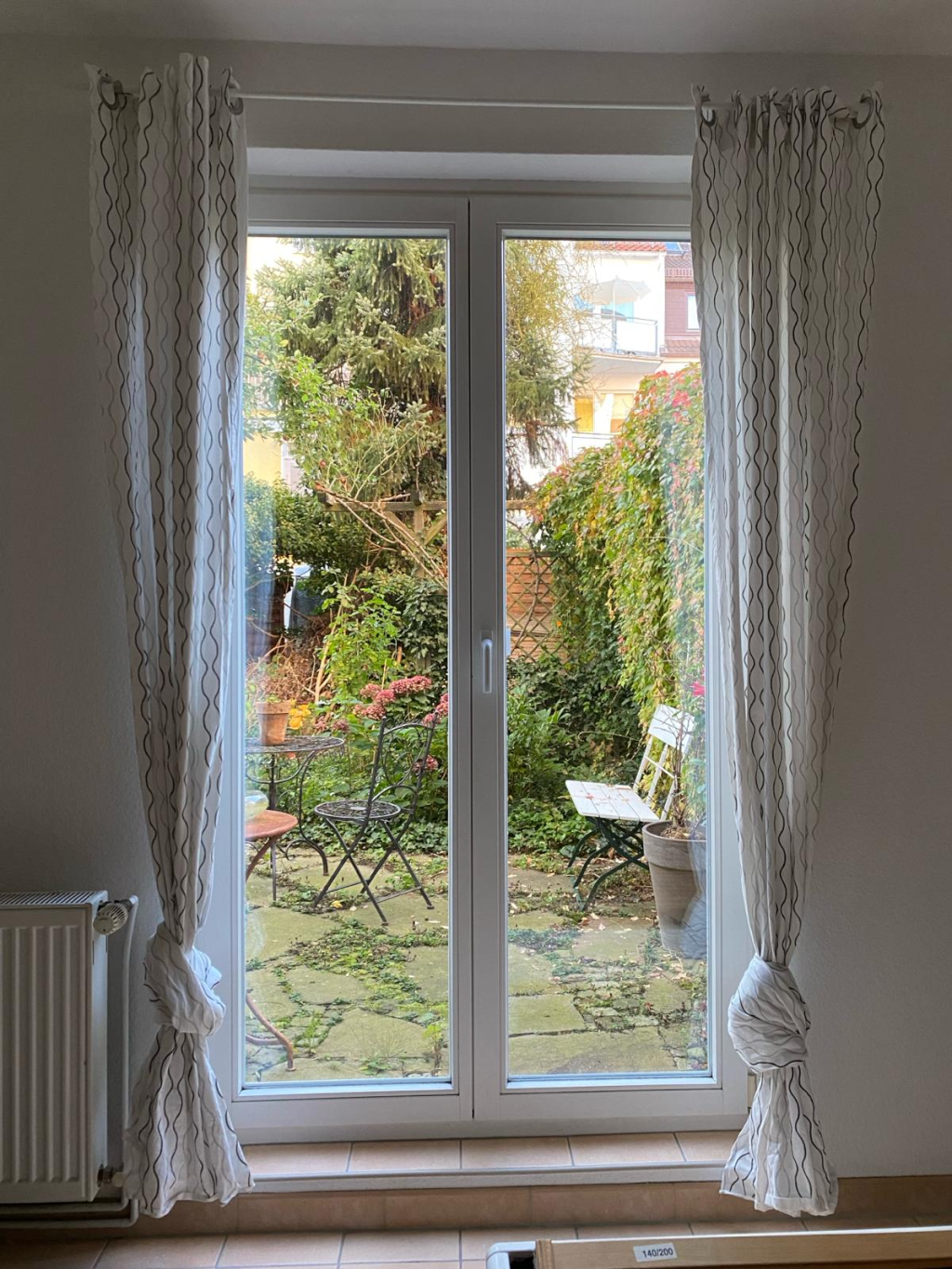 Appartement im Souterrain Flüsseviertel Neustadt