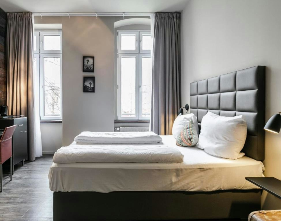 Simon-Dach-Straße, Berlin – Simon-Dach-Straße, 10245 Berlin Friedrichshain – Vorschaubild 8