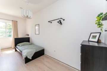 Ad image: Friedlander Straße, Berlin