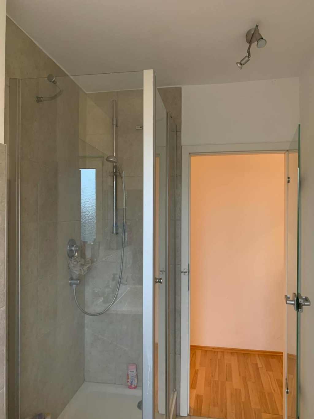 WG-Zimmer Berg am Laim Buschingstraße - Bild 5