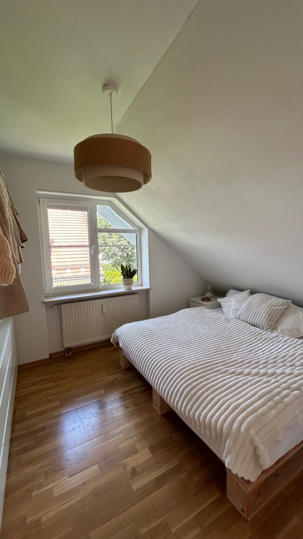 Flat Planegg Germeringer Straße - Schlafzimmer