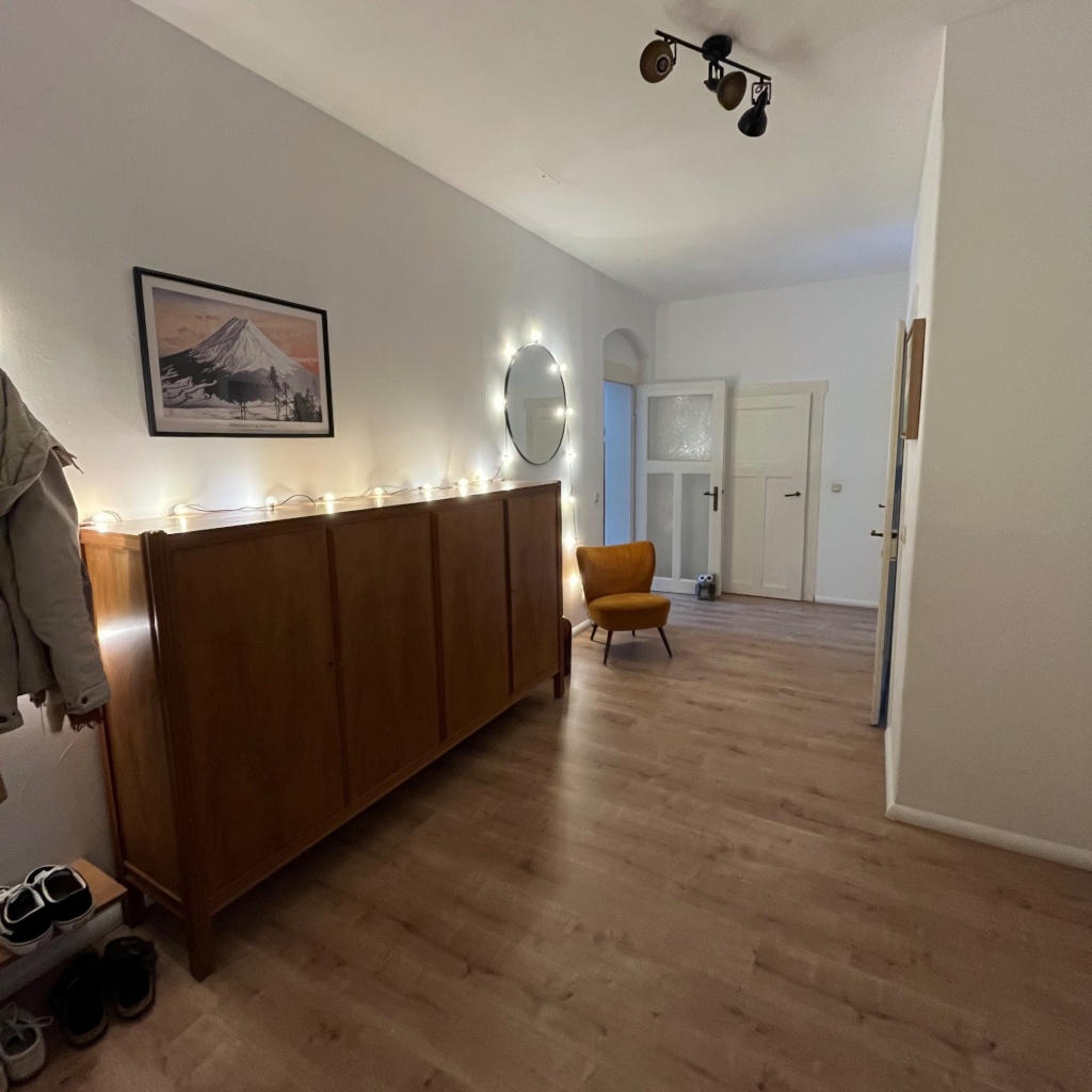Zwischenmiete für 8 Monate; helle sanierte Altbauwohnung (83qm, 3 Zimmer), möbliert, zentral gelegen und sehr gut angebunden. – Robert-Koch-Straße, 1219 Dresden Strehlen – Vorschaubild 11