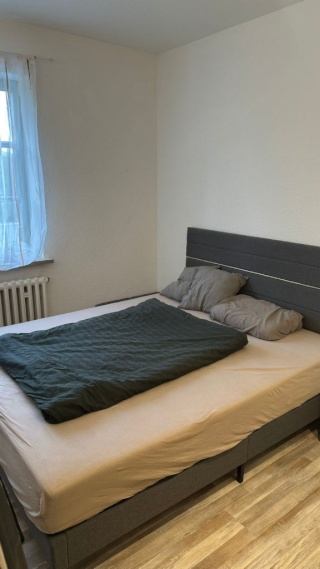 Anzeigenbild: 4er-WG in tollem WG-Haus