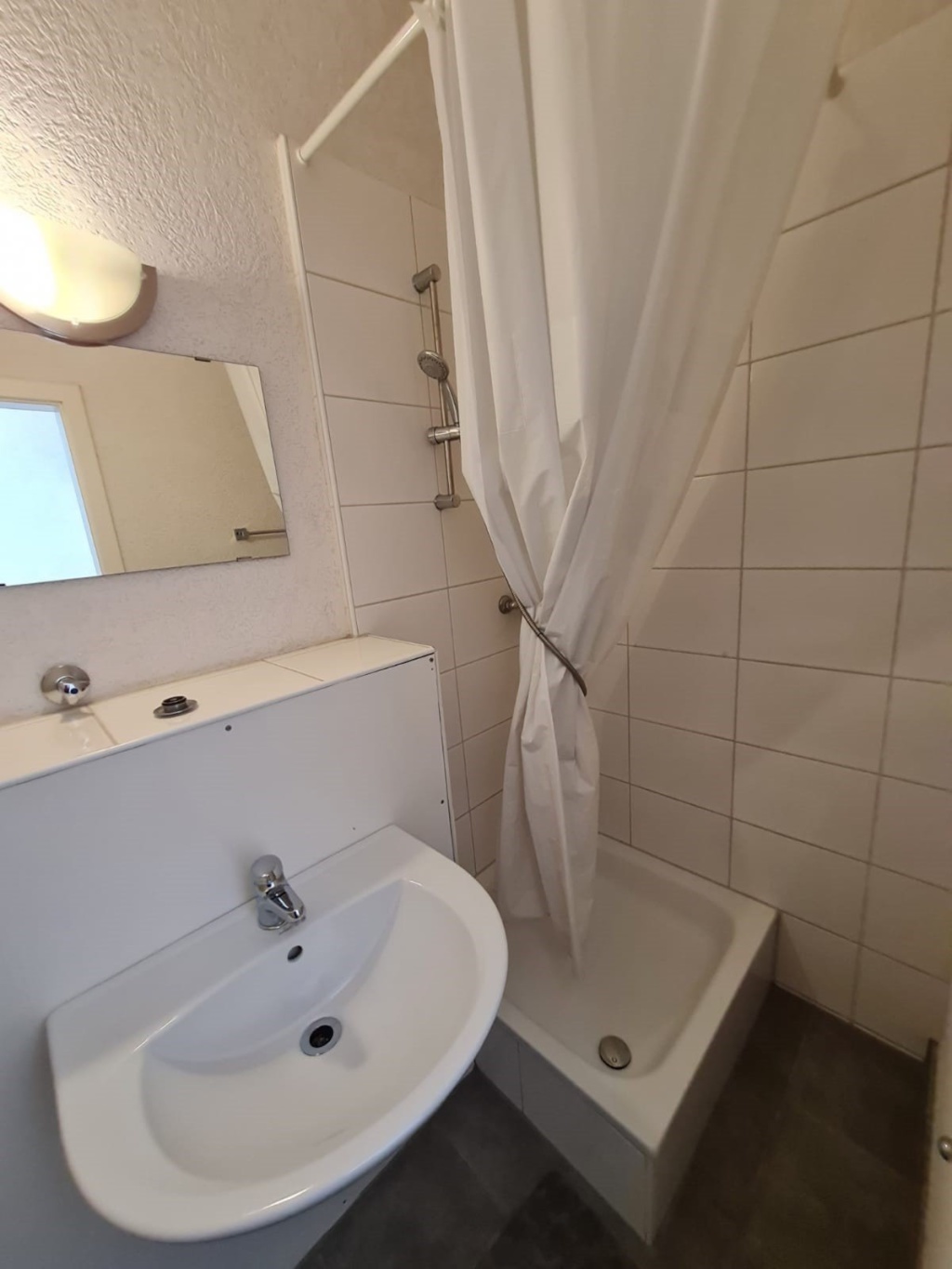 1-Zimmer-Wohnung Innenstadt-West Amalienstraße 44 - Bad klein