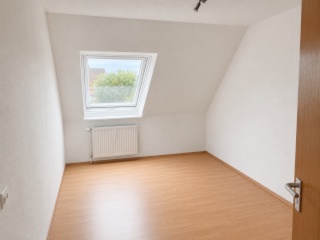 Imagen del anuncio: Helles Zimmer in 3er-Frauen-WG – ideal für Studentinnen