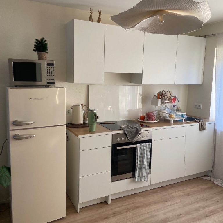 1-Zimmer-Wohnung (36 m2 ) zur Untermiete (01.09.–31.12., Verlängerung nach Absprache möglich) – An der Ziegelei 2, 53127 Bonn Lengsdorf – Vorschaubild 2