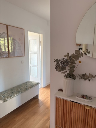 Helle, vollmöblierte 3z Wohnung mit sonnigem Balkon ideal für Homeoffice — photo 1