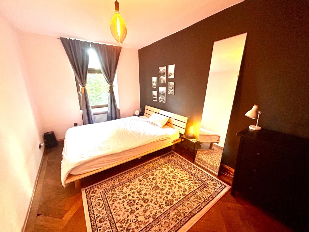 schöne 71 qm Altbau-Oase im Schlachthausviertel – voll möbliert zur Zwischenmiete! / 71 sqm old-building oasis in Schlachthausviertel – fully furnished for short-term rent! – Reifenstühlstr., 80469 München Ludwigsvorstadt-Isarvorstadt – Vorschaubild 4