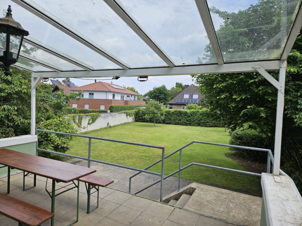 WG-Zimmer Sonnenhügel Süntelstr. 21 - Terasse und Garten