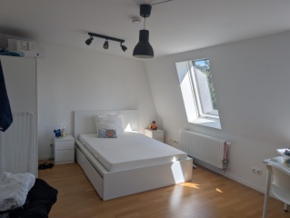Anzeigenbild: Tolles WG Zimmer in Gröbenzell zur Zwischenmiete
