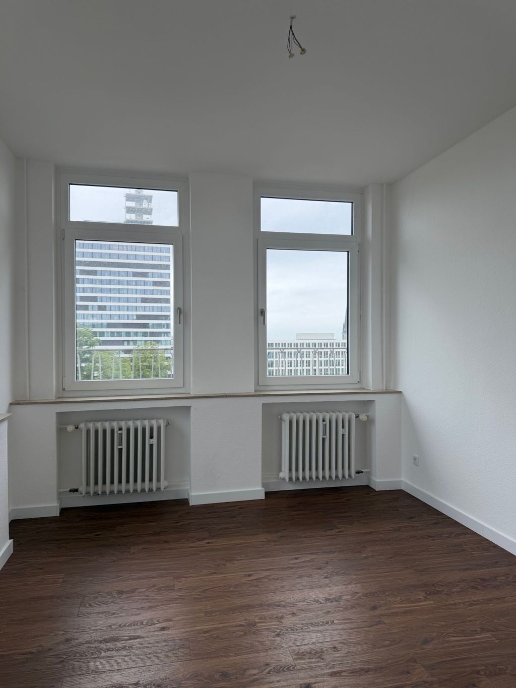 Wohnjuwel am Kesselbrink - modernisierte 3-Zimmerwohnung mit hochwertiger Einbauküche – 33602 Bielefeld Innenstadt – Vorschaubild 4