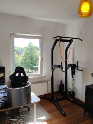 Anzeigenbild: Kleines, helles Zimmer in netter 3er Wg