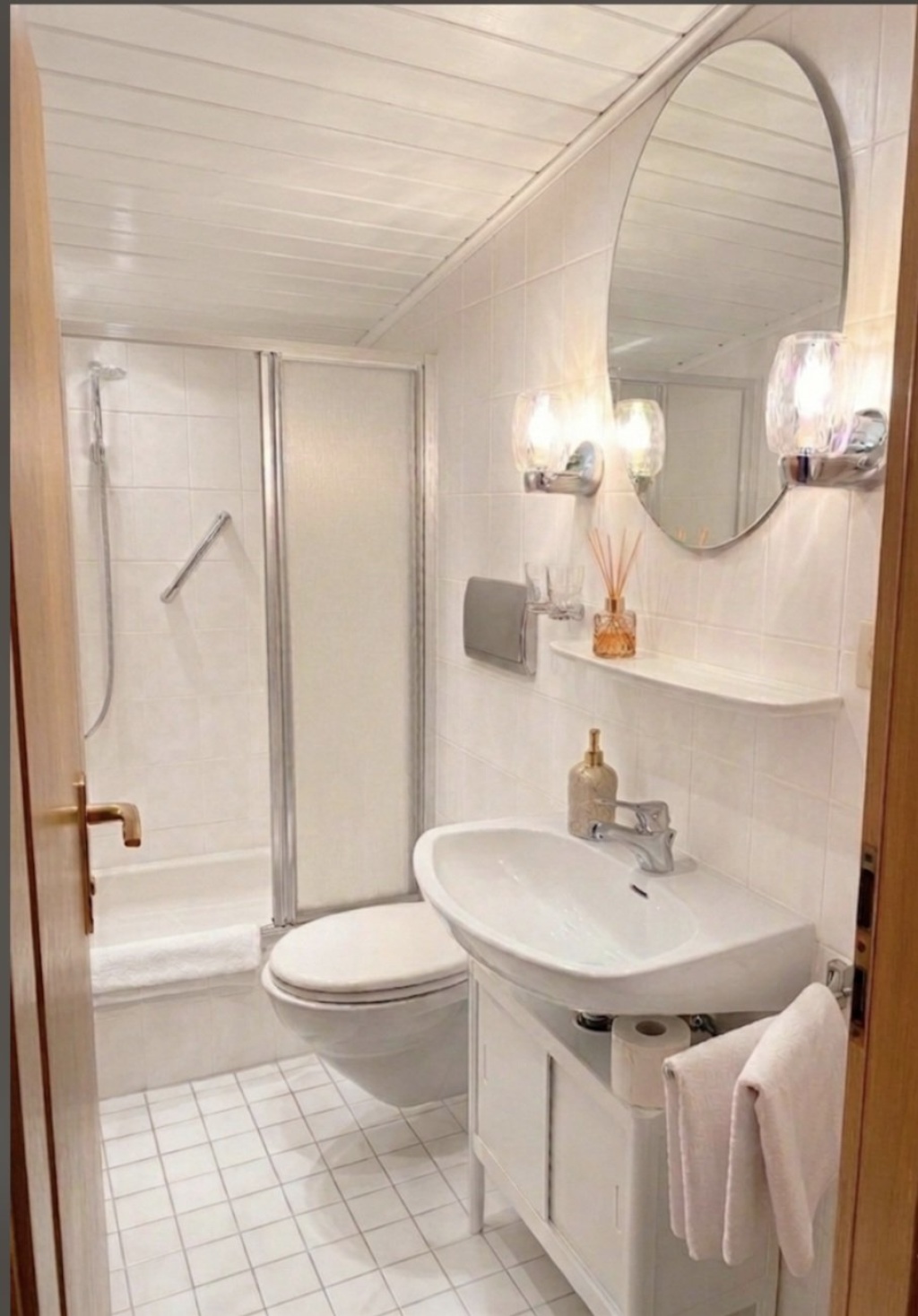 1 Room Flat Dürnast Alberskircher Straße  3/ 1 - Eigenes Bad mit Dusche, WC.