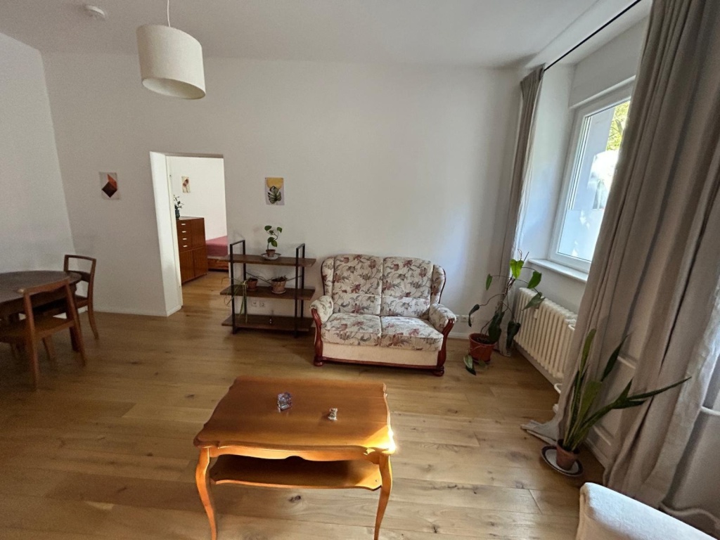 Wohnung Neukölln Weserstraße - Wohnzimmer Dürchgang