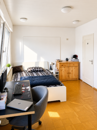 Imagen del anuncio: Großes WG Zimmer in Bad Honnef Zentrum nahe IU Internationale Hochschule