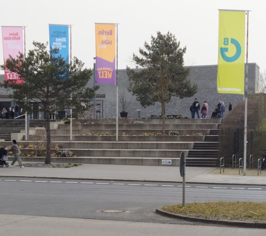Flatshare Marzahn nahe Gärten der Welt - Gärten der Welt Haupteingang