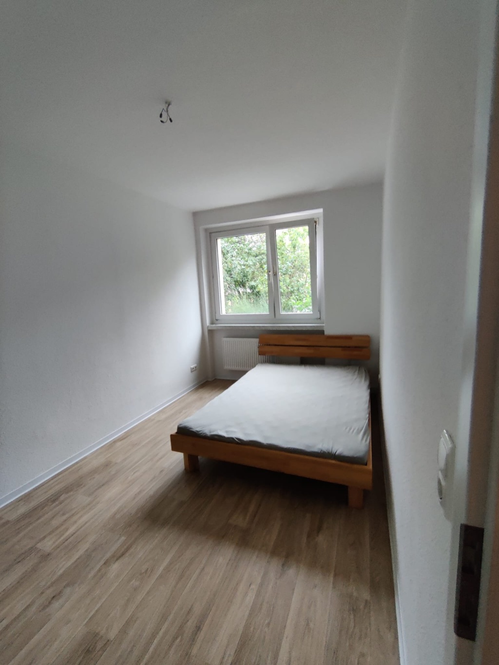 1 Room is available in a shared apartment Available Sep 2026 – Mosczinskystr., 1069 Dresden Altstadt – Vorschaubild 3