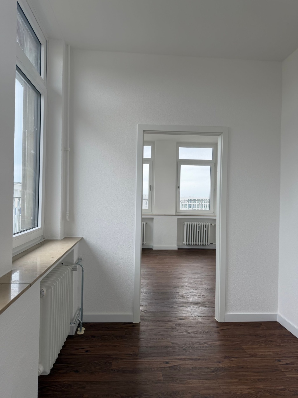 Wohnjuwel am Kesselbrink - modernisierte 3-Zimmerwohnung mit hochwertiger Einbauküche – 33602 Bielefeld Innenstadt – Vorschaubild 3