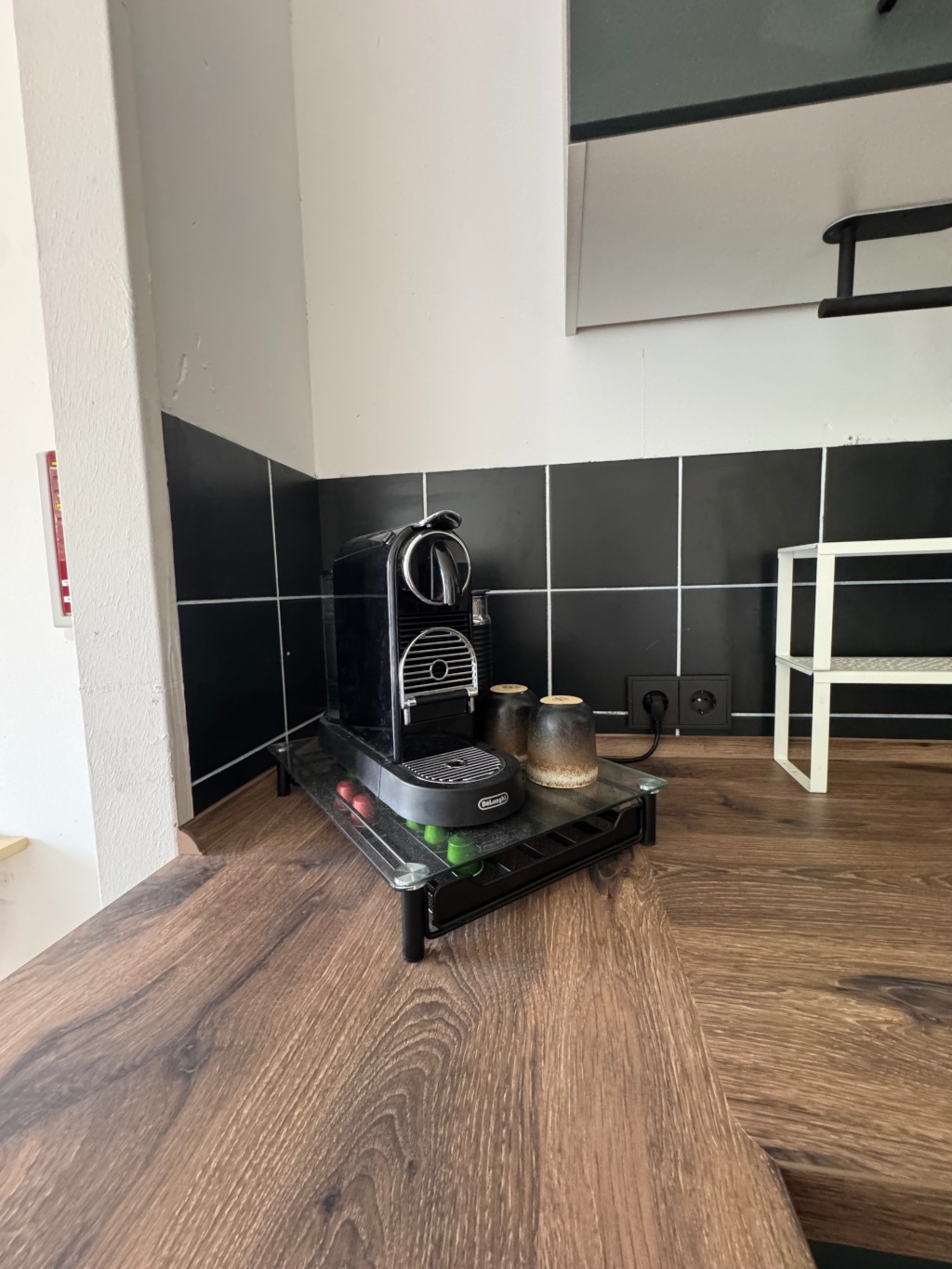 Hell & möbliert: 1-Zi mit neuer Designküche – Tempelhof, befristet – Rathausstraße 65, 12105 Berlin Mariendorf – Vorschaubild 5