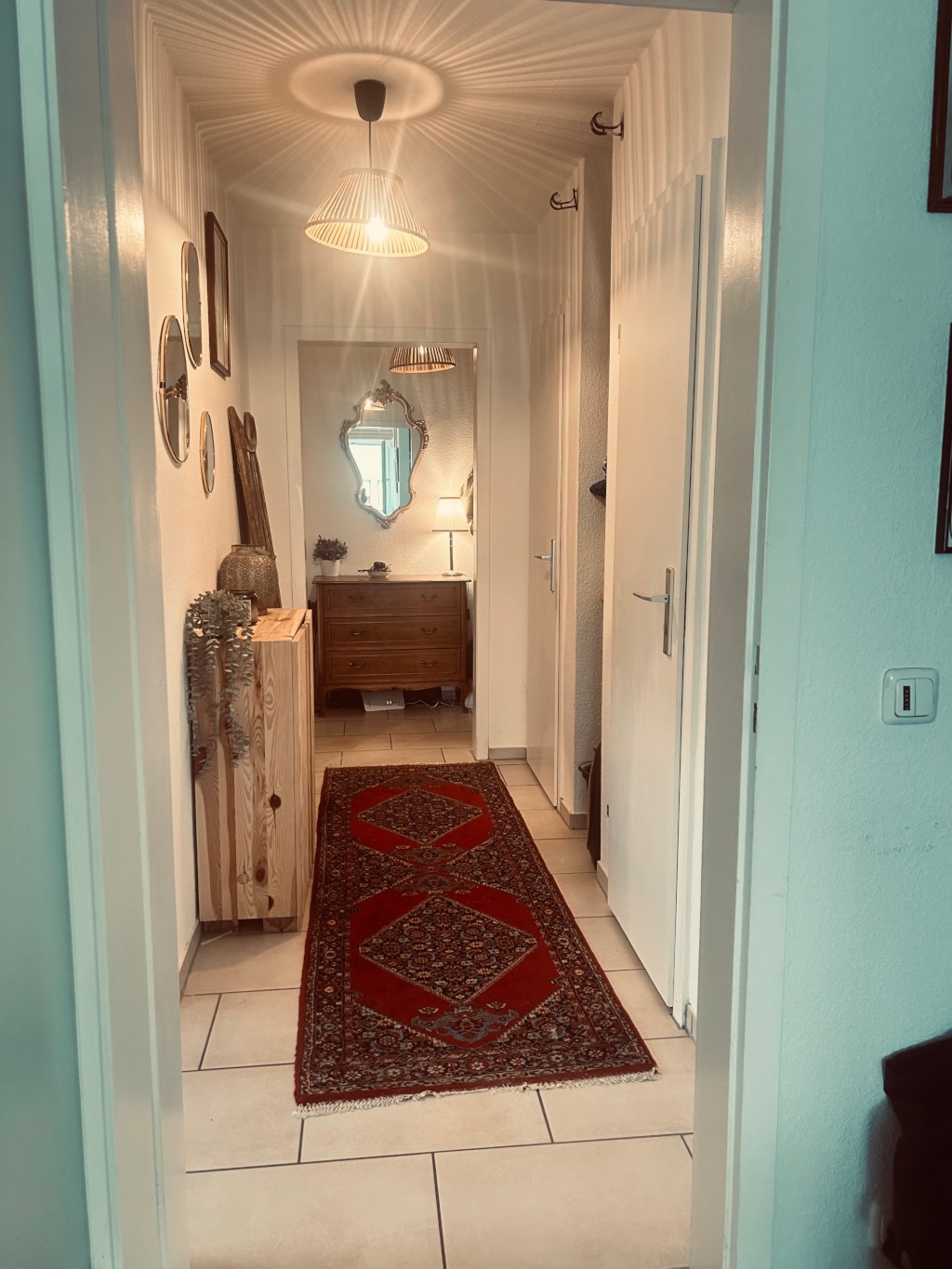 Zentrale Wohnung zur Zwischenmiete ca.15.10.26-15.12.26 – Vogelsanger Straße, 50823 Köln Ehrenfeld – Vorschaubild 2