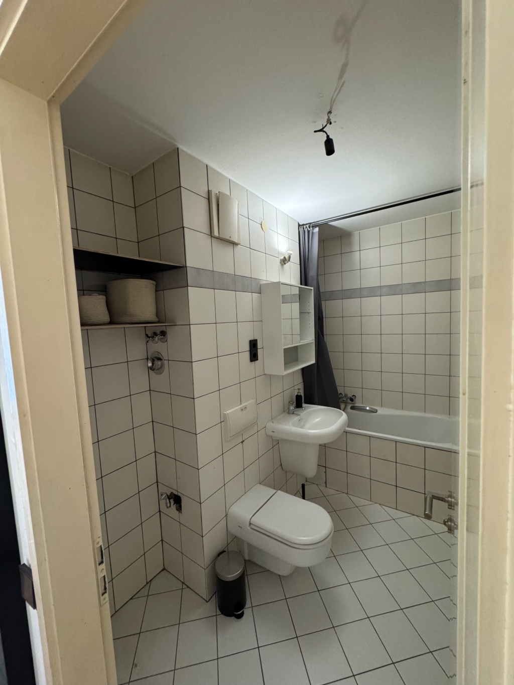 Hell & möbliert: 1-Zi mit neuer Designküche – Tempelhof, befristet – Rathausstraße 65, 12105 Berlin Mariendorf – Vorschaubild 18