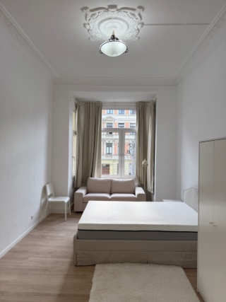 Ad image: WG 4-5 Personen ( Miete versteht sich pro Person und variiert mit Zimmergrösse/ Nutzung)