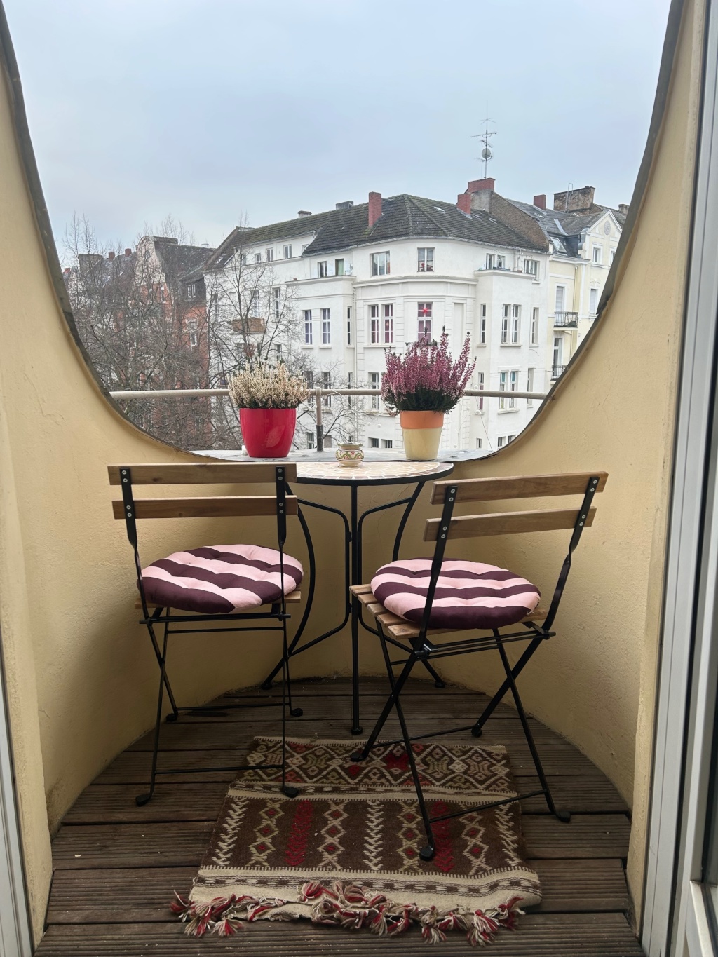 Wundervolle Altbauwohnung UNTERMIETE August – Scharnhorststraße, 65195 Wiesbaden Westend – Vorschaubild 2