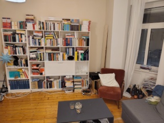Imagen del anuncio: Zentrale 3-Zimmer Wohnung mit Erker und kleinem Balkon  / Central three room flat