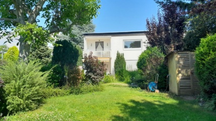 Ad image: Neu renoviert, helle 89 m2 Wohnung im Grünen zu vermieten