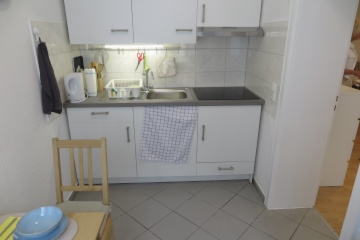 Anzeigenbild: Für Nichtraucher: Studentenapartment 'mit Pütt und Pann', für 1 Person oder auch für Paare geeignet.