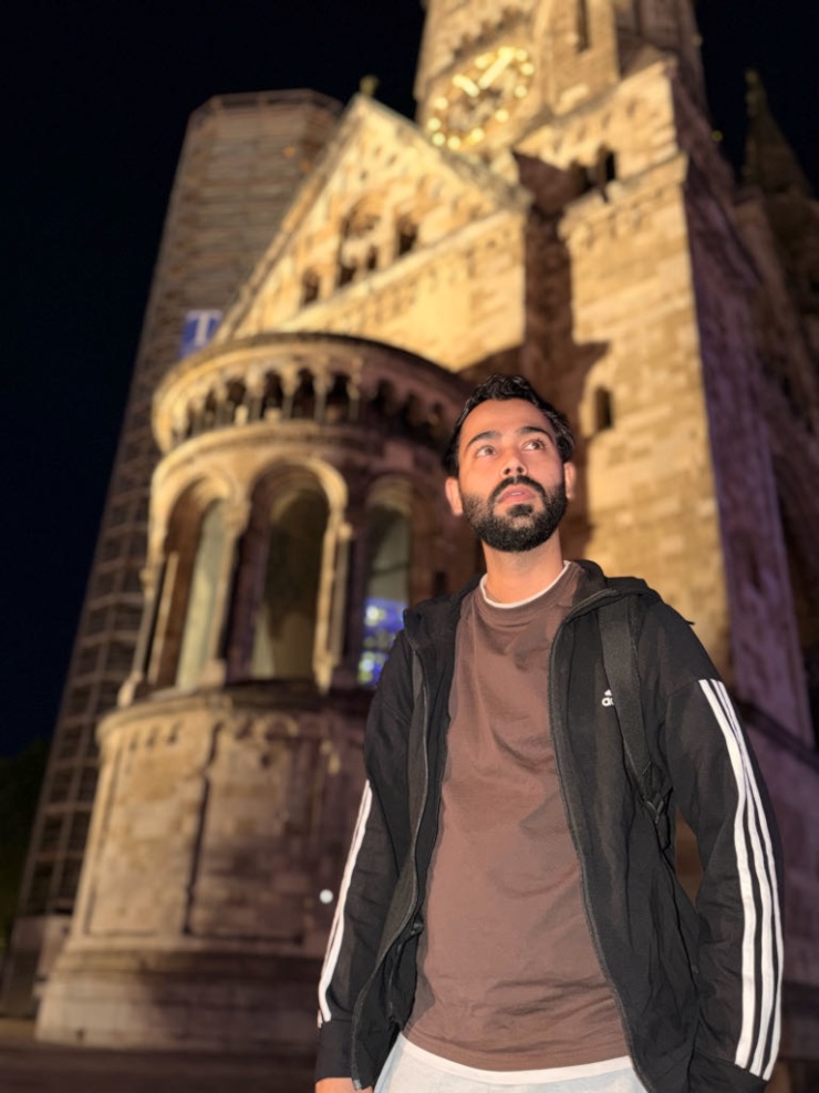 Imagen del anuncio: Ahmed,  Masterstudent Biomedical Engineering an der Technischen Hochschule Lübeck, sucht ab 01.09.2026 ein WG Zimmer.