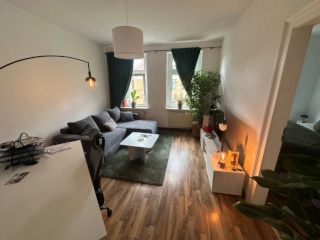 2 eigene Zimmer (23m2) in 2er WG – viel Platz für dich allein – 420€ warm