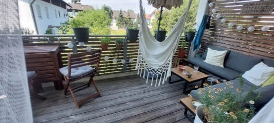 Imagen del anuncio: Helle 2-Zimmer Wohnung mit großem Balkon und Blick ins Grüne zur Untermiete für Sept und Okt 2026
