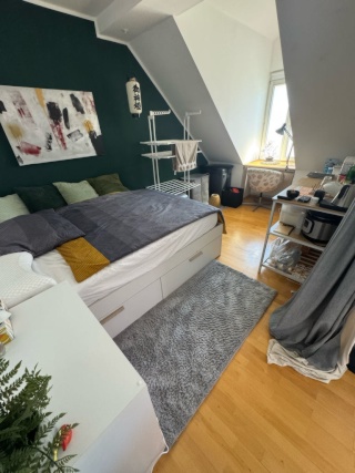 Anzeigenbild: 25qm WG-Zimmer Erlangen ab September