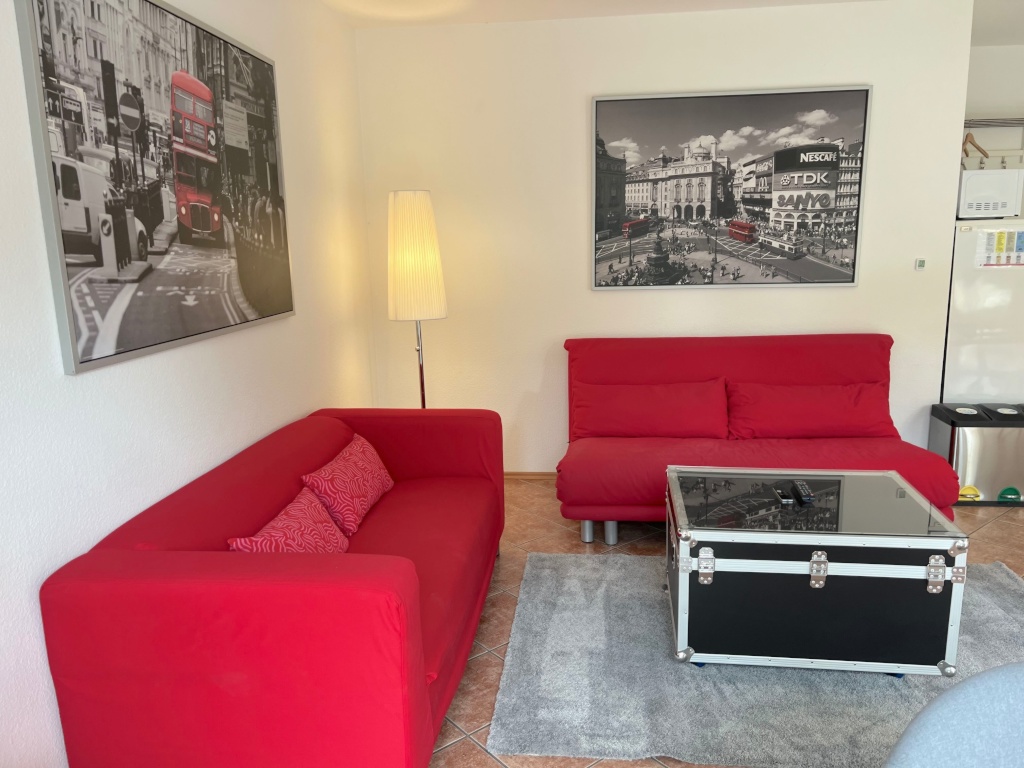 Moderne und voll ausgestattete Wohnung mit top Verkehrsanbindung (z.B. FFM Messe) – Am Brombeerberg 3, 64291 Darmstadt Arheilgen – Vorschaubild 2