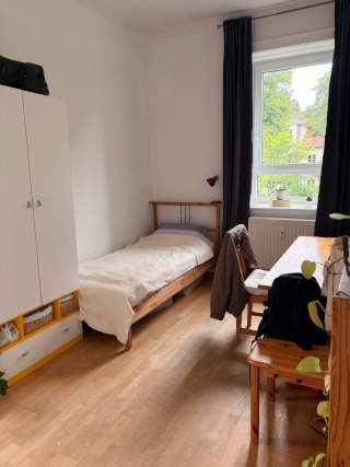 Ad image: nettes,  möbliertes Zimmer in Studenten-WG - nahe Uni-Campus - Untermiete 1 Semester